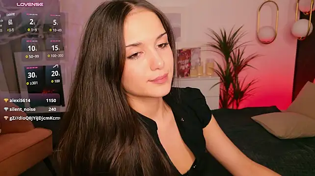 SkinnyEllie's Live XXX Chat