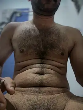 DesiHotBoy69: онлайн-секс-чат