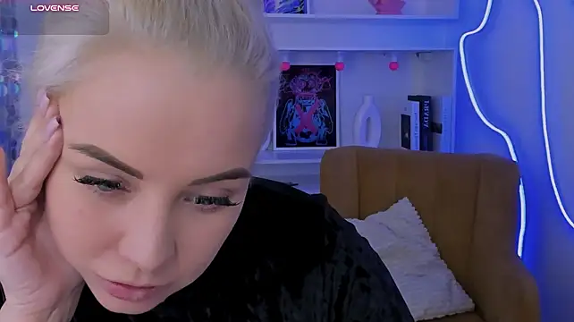 StephanieSweety Adlı Modelin Canlı XXX Sohbeti