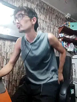 jhosuamooreのライブXXXチャット
