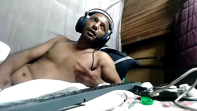 Camodick XXX чат на живо