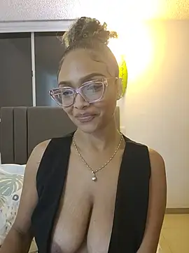 BiiancaEstradaa's Live XXX Chat