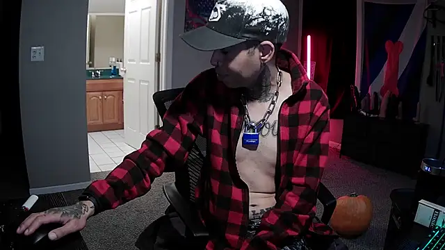 Michigan9000 XXX чат на живо