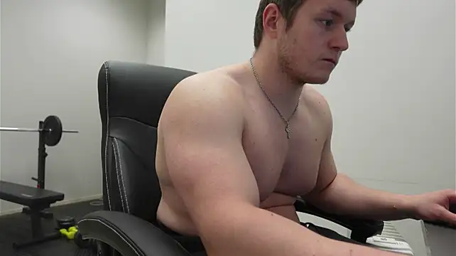 Richard_Dullas Chat XXX in diretta