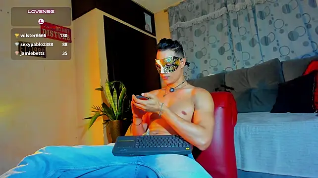 دردشة DavidNeill الجنسية المباشرة