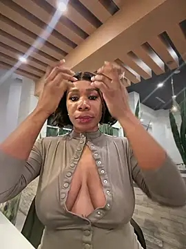 Chat +18 de Belle___ ao vivo