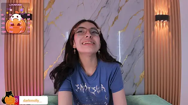 Molly_A live XXX chat