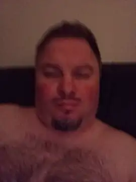 Онлайн чат XXX JdaddyGirthy