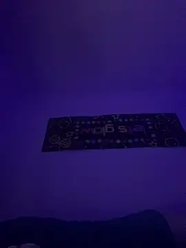 Chat +18 de GusanoDelicioso ao vivo