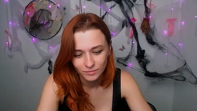 XXX chat uživo modela PeppyMia