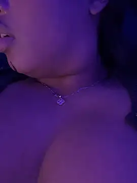 EbonyStars Adlı Modelin Canlı XXX Sohbeti