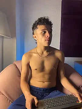 دردشة Dominik_Souza الجنسية المباشرة