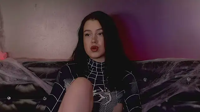 NaomiCumcam Adlı Modelin Canlı XXX Sohbeti