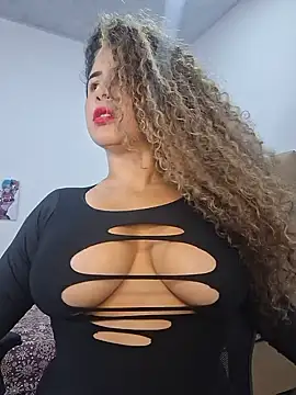 Lilith_30 Adlı Modelin Canlı XXX Sohbeti