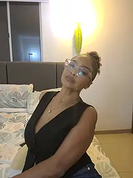 BiiancaEstradaa's Live XXX Chat
