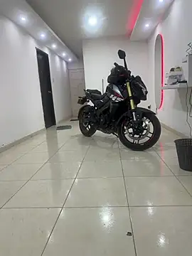 chriss_jones1 লাইভ XXX চ্যাট