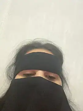 Youchi22 Adlı Modelin Canlı XXX Sohbeti