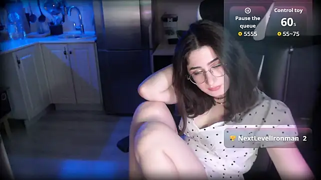 Regina_glow Chat XXX in diretta