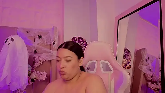 MollyBigBoobs12's Live XXX Chat