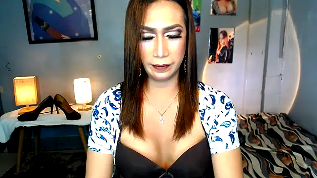 Chat +18 de asian_slutt143 ao vivo