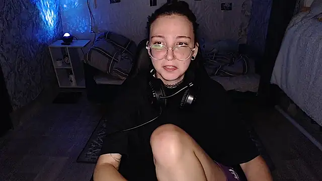 AmeliaKamishiro Chat XXX in diretta