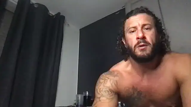 Czat XXX na żywo – Magic_Mike_666