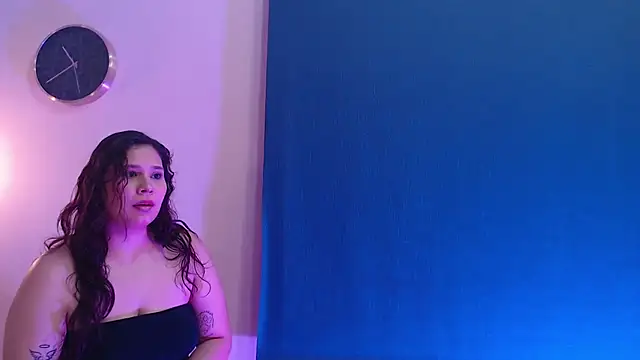 HanariBloom XXX чат на живо