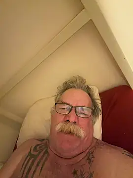 Caesar_Baxter XXX чат на живо