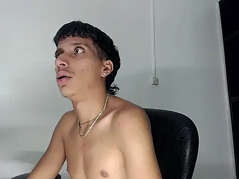 brayan__hot__ Chat XXX in diretta