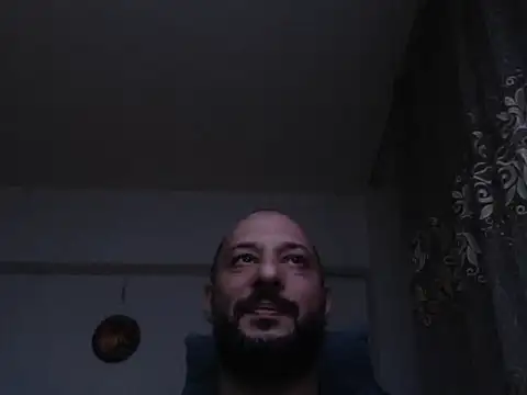 wildcrazy27 Live XXX Chat