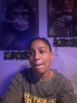 Chat +18 de CelinaRachi ao vivo