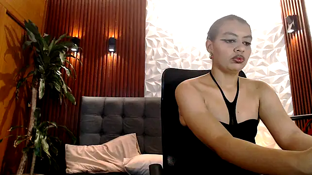Živý XXX chat Slendy_club