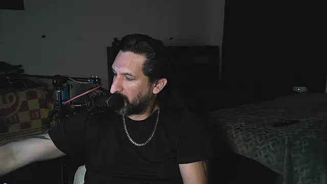 Chat +18 de DevilPup75_ ao vivo