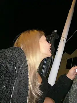 צ'אט XXX בשידור חי של SophieVJ