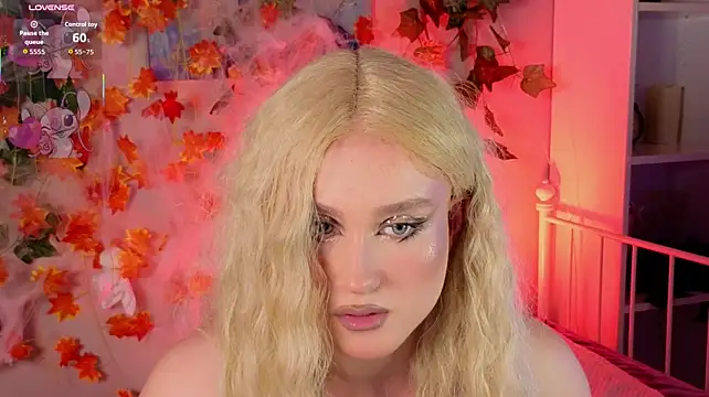 צ'אט XXX בשידור חי של horny__doll