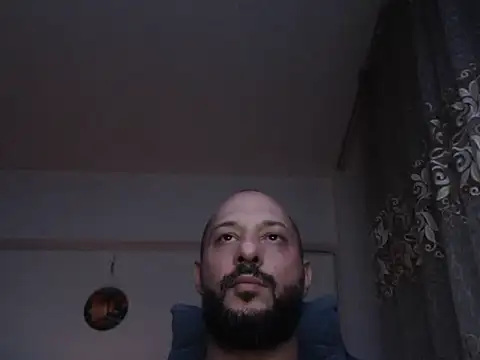 wildcrazy27 Live XXX Chat