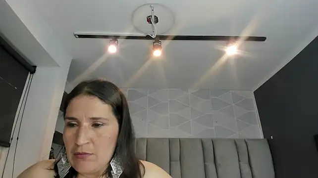 Barbara_fox__ Adlı Modelin Canlı XXX Sohbeti