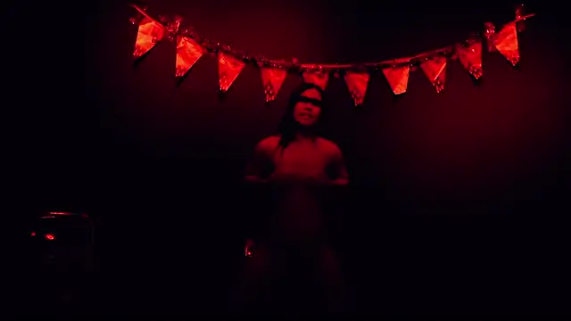 دردشة Moon-Velvet الجنسية المباشرة