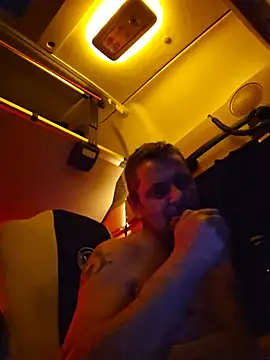 adas- Chat XXX in diretta