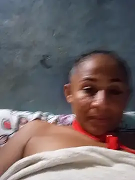 צ'אט XXX בשידור חי של MoanaCaspier