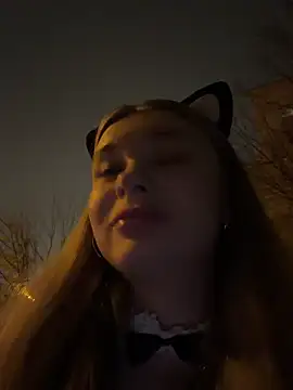 XXX chat uživo modela -MiaKitty