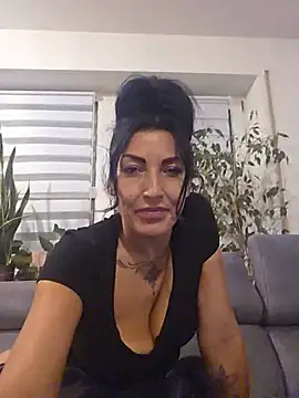 GermanMiia Live XXX-Chat
