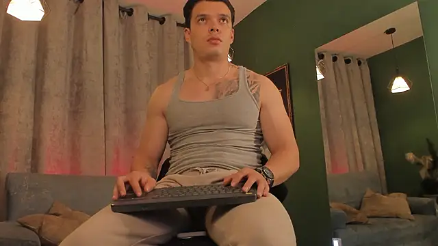 Jake_Tylerr_ XXX чат на живо