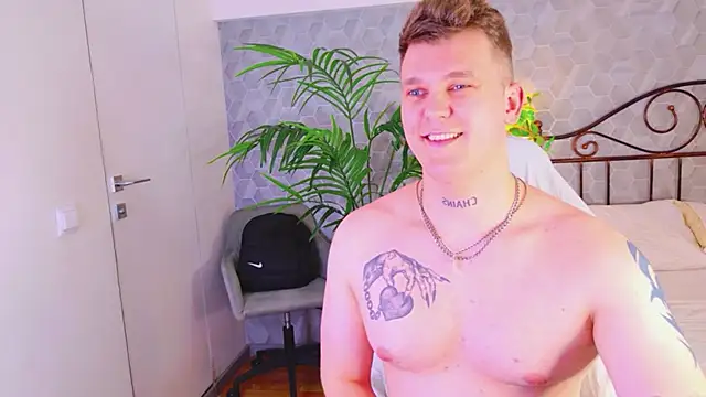 HotVanee Live XXX-chat