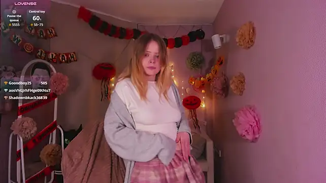Chat +18 de Ivy_Pierce ao vivo
