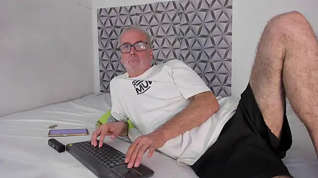 XXX chat uživo modela david_holman