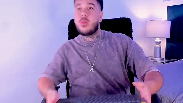 Онлайн чат XXX DanteBlossom