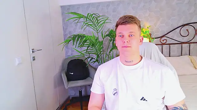 HotVanee Live XXX Chat