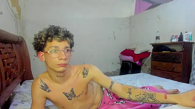mateodeamjo's Live XXX Chat