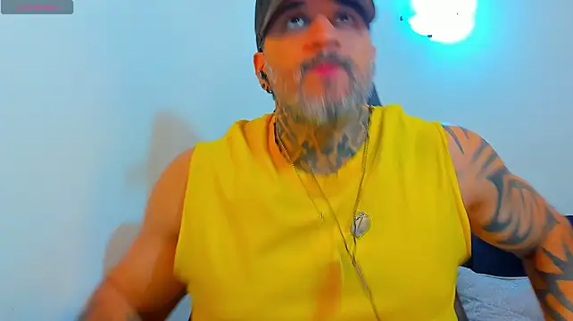 JoshRigby live XXX chat